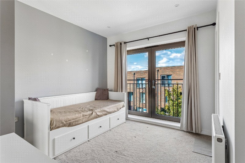 John Hunter Avenue, London, SW17