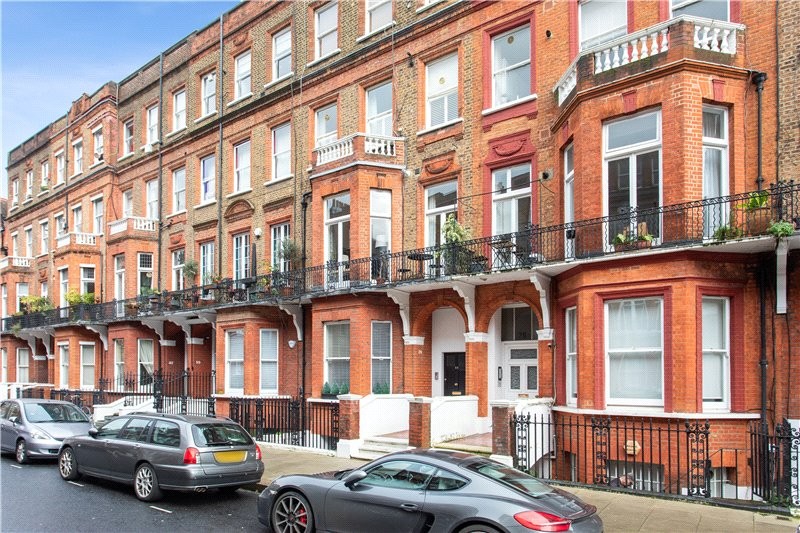 Rosary Gardens, South Kensington, London, SW7