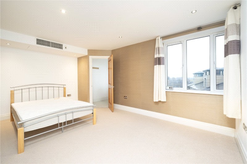 Birchgrove House, Strand Drive, Kew, TW9