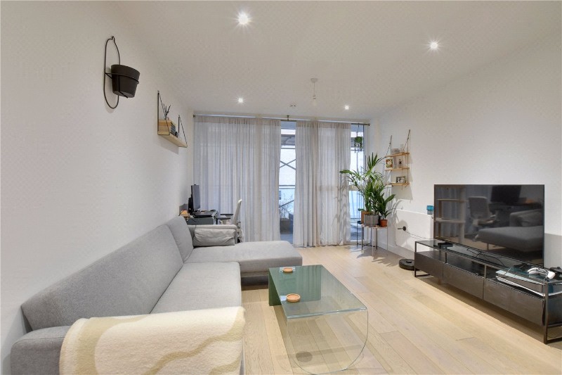 Granite Apartments, 30 River Gardens Walk, Greenwich, London, SE10