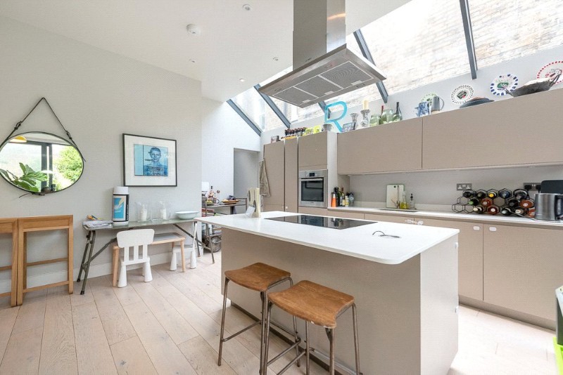 Monson Road, London, NW10