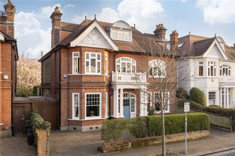Woodthorpe Road, London, SW15