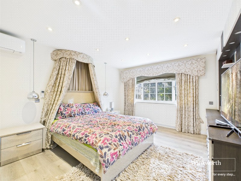 Kidmore End Road, Emmer Green, Reading, Berkshire, RG4