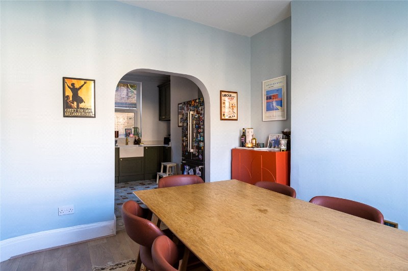 Elm Park, London, SW2