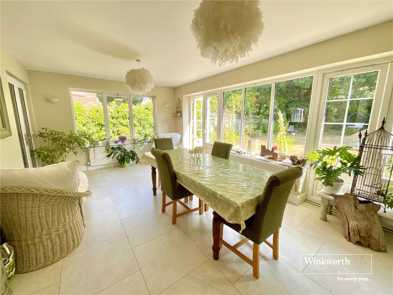 Shelley Close, Highcliffe, Dorset, BH23