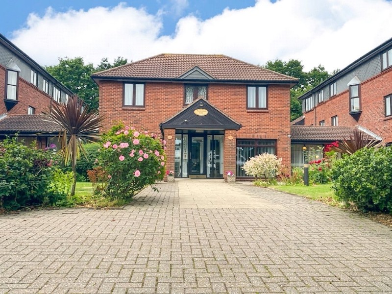 Imperial Avenue, Westcliff-on-Sea, Essex, SS0