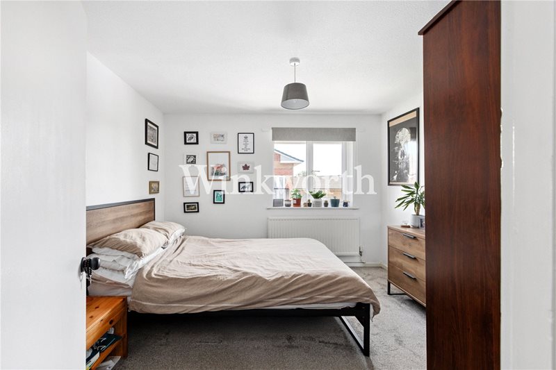 Copperfield Drive, London, N15