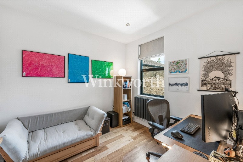 Asplins Road, Tottenham, N17