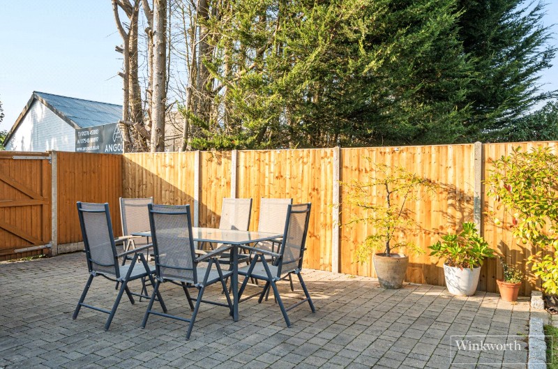 Waverley Road, Bagshot, Surrey, GU19