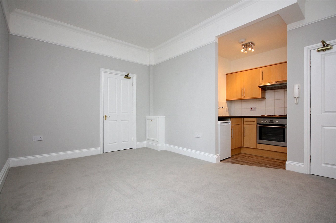 1 bedroom property for sale in Poole Road, Bournemouth, Dorset, BH4