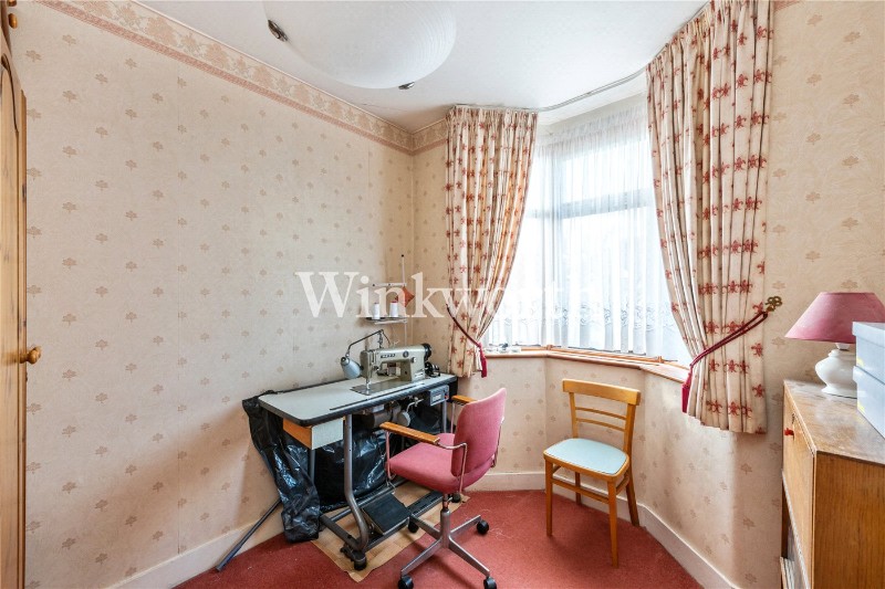 Princes Avenue, London, N13