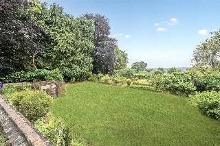 Great Austins, Farnham, Surrey, GU9