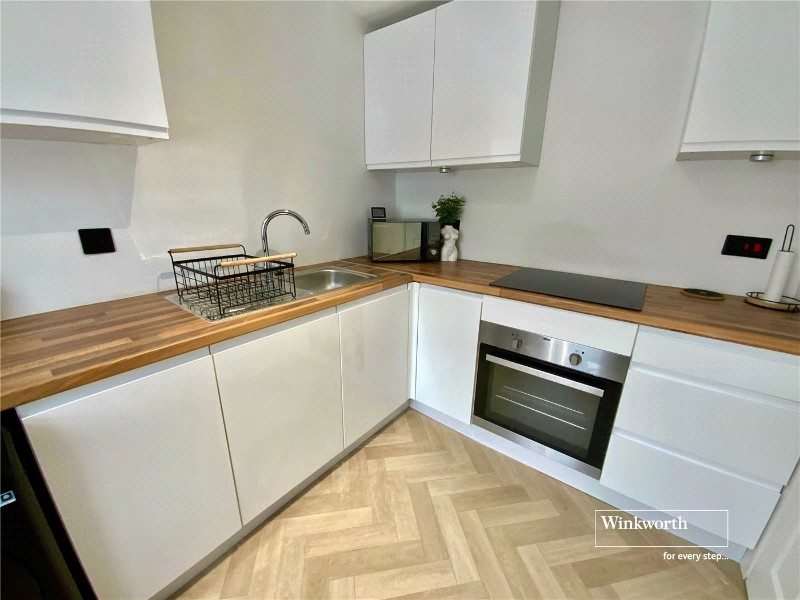104 Bargates, Christchurch, Dorset, BH23