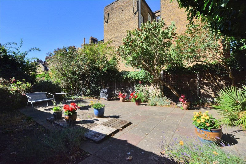 Haynes Close, Blackheath, London, SE3