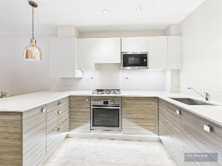 Portsmouth Road, Thames Ditton, Surrey, KT7