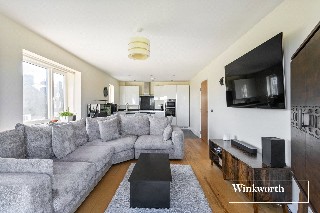Snowberry Close, High Barnet, EN5