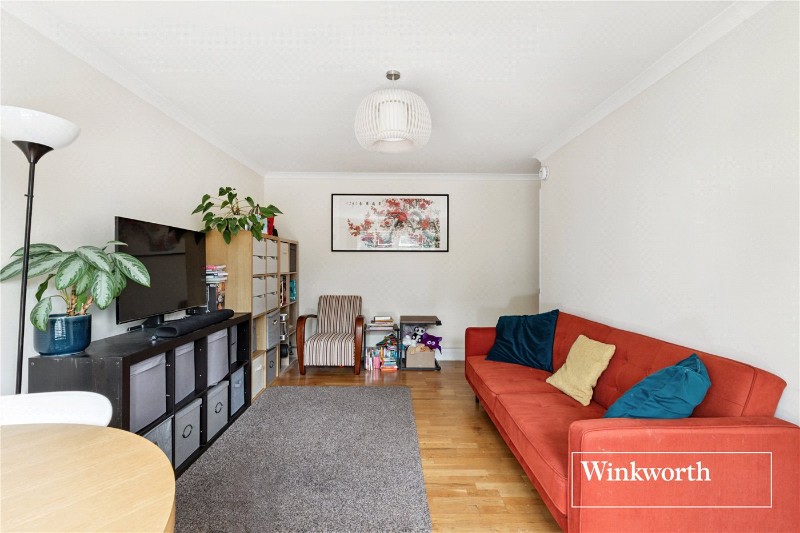 Nether Street, Finchley, London, N3