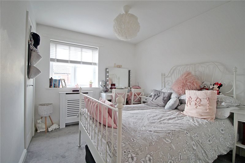 Harrier Way, Market Deeping, Peterborough, Lincolnshire, PE6