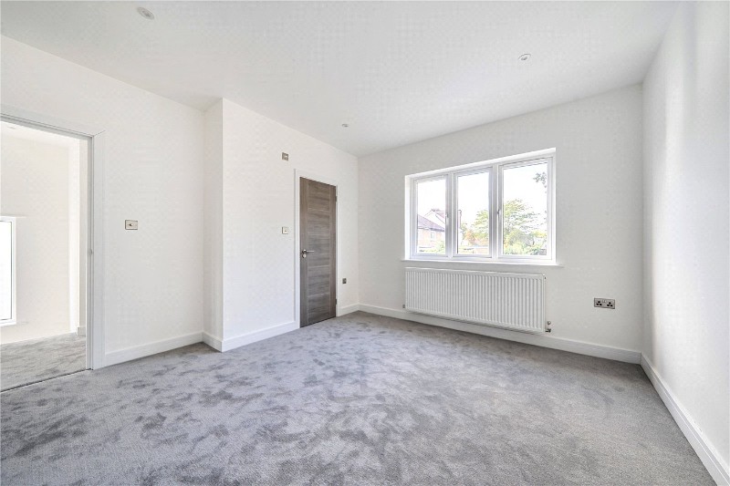 Highview Avenue, Edgware, HA8