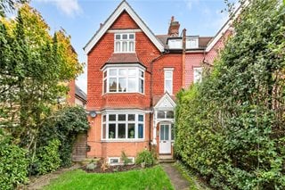 Tooting Bec Gardens, London, SW16