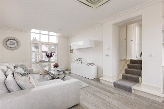 Deodar Road, London, SW15