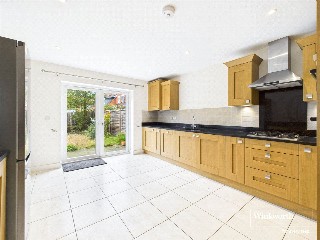 Haden Square, Reading, Berkshire, RG1