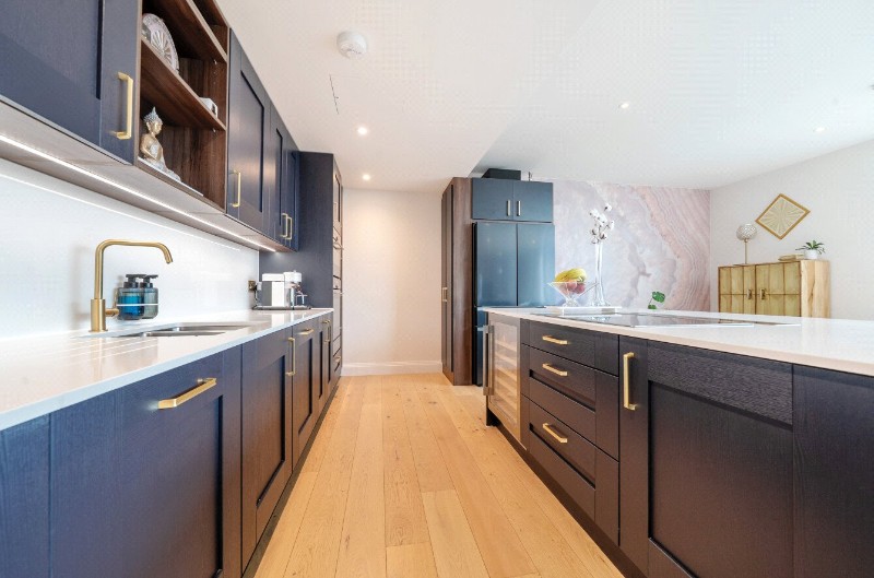 Inglis Way, Mill Hill East, London, NW7