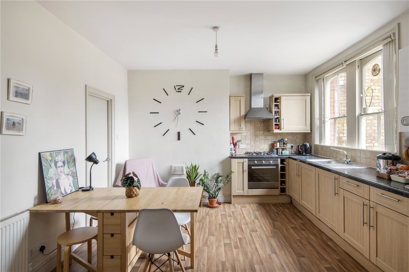 Eat-In Kitchen