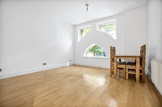Farringdon Road, London, EC1M