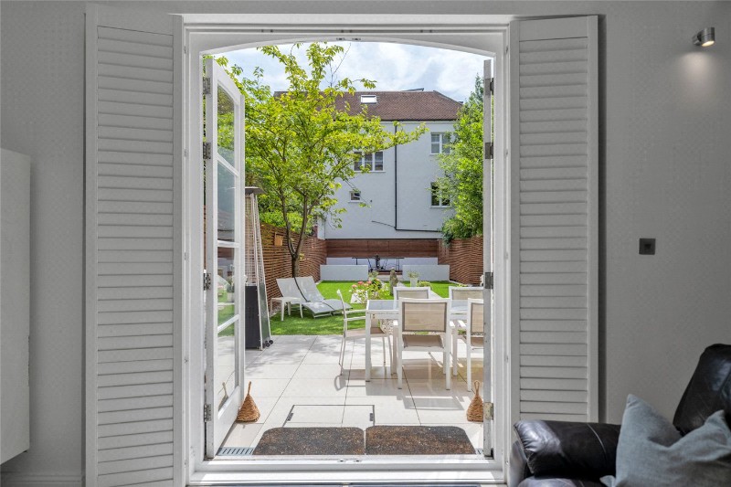 Elgin Avenue, London, W9