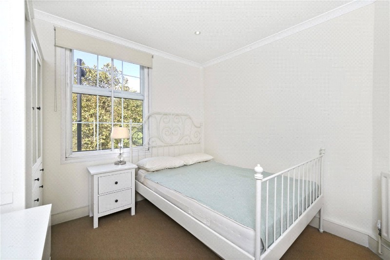 New Kings Road, Fulham, London, SW6