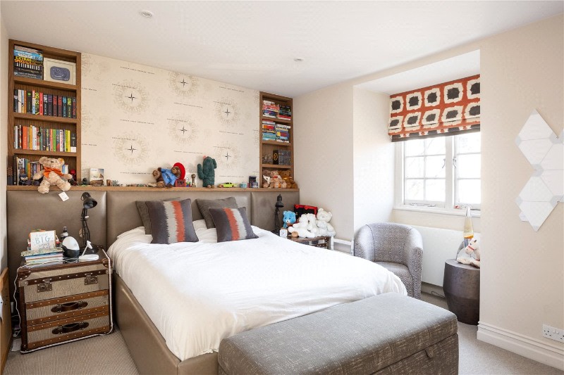 Gwendolen Avenue, London, SW15