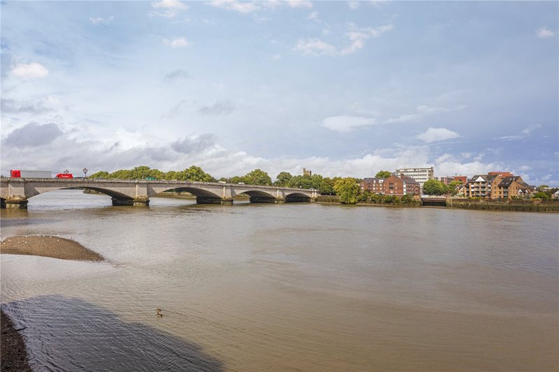 Putney Wharf, 28 Brewhouse Lane, London, SW15