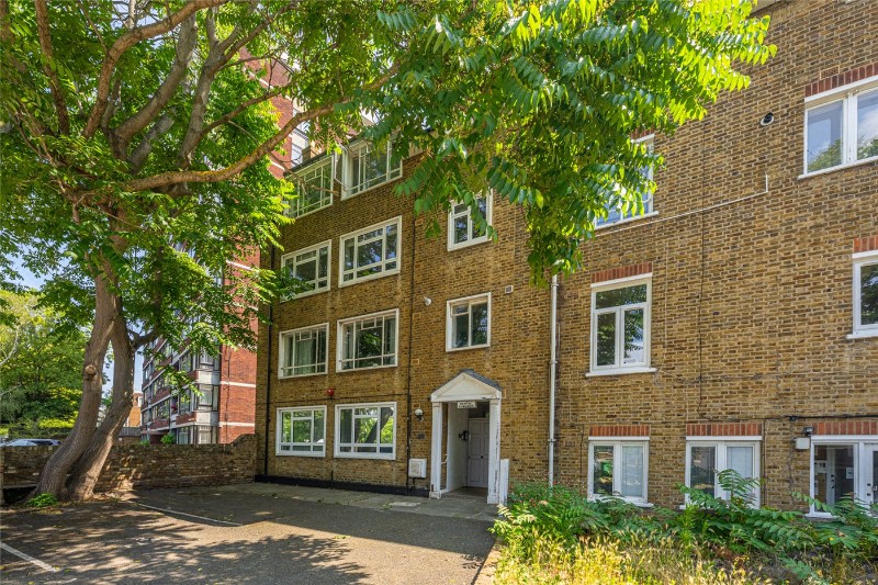 Finchley Road, London, NW8