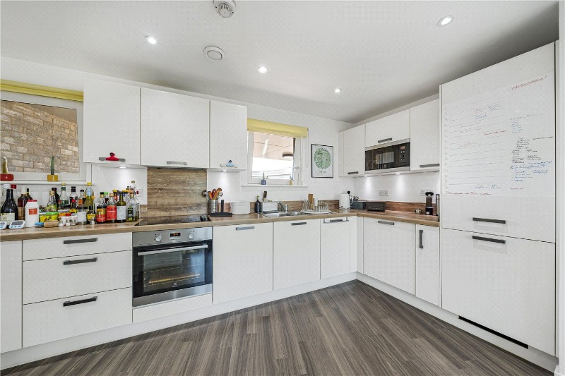 Blondin Way, London, SE16