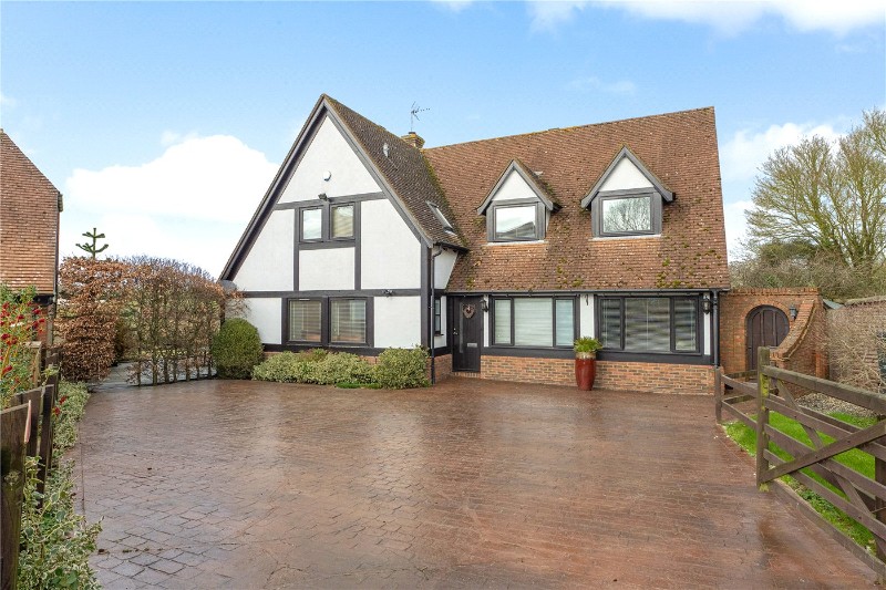 Rectory Close, Woodchurch, Ashford, Kent, TN26