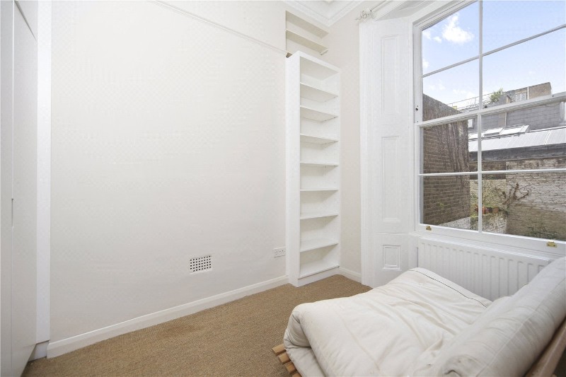 St. Stephens Gardens, London, W2
