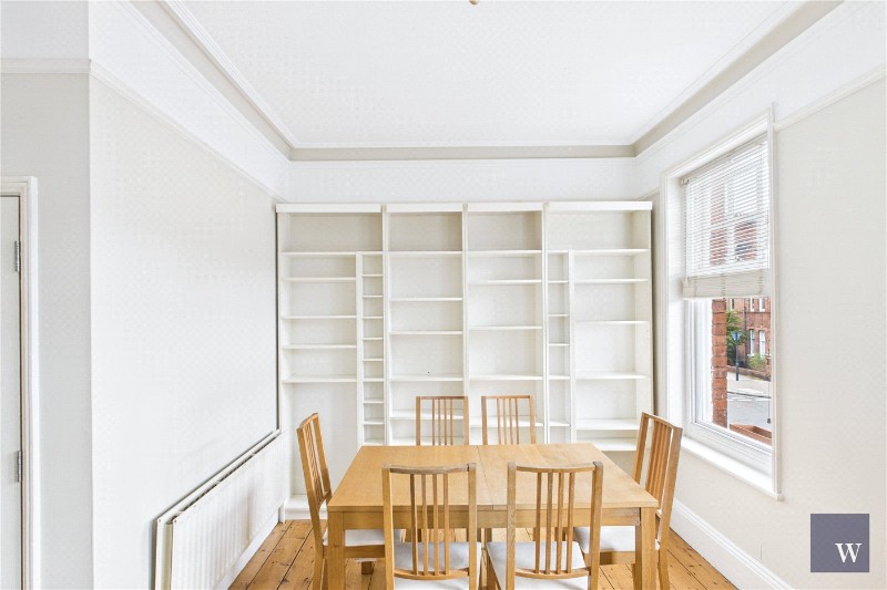 Barcombe Avenue, London, SW2