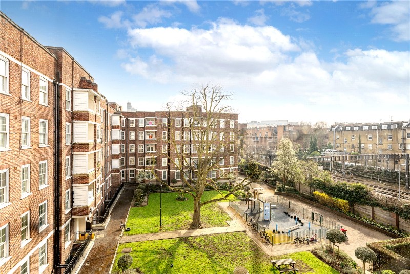 Southern Row, London, W10