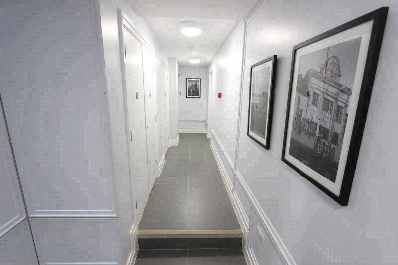 2 bedroom property to rent in Balmoral Apartments, 3036 Valkyrie Road, WestcliffonSea, SS0