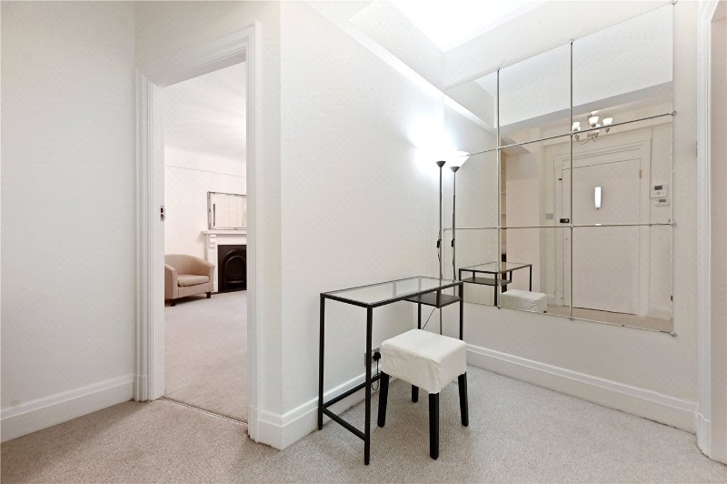 Vicarage Gate, London, W8