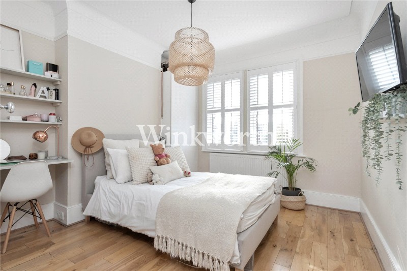 Fox Lane, London, N13