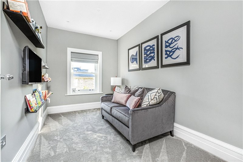 Beverley Road, Barnes, London, SW13