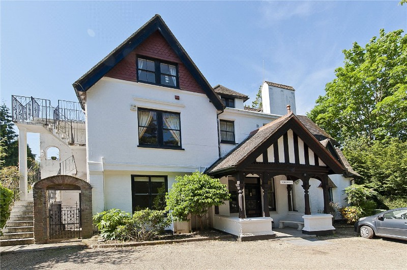 Cobbetts Hill, Weybridge, Surrey, KT13