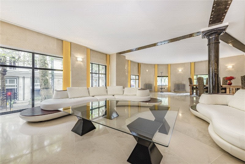 Northumberland Avenue, London, WC2N