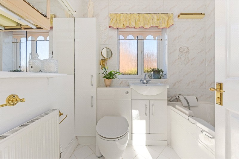 Harvest Close, Winchester, Hampshire, SO22