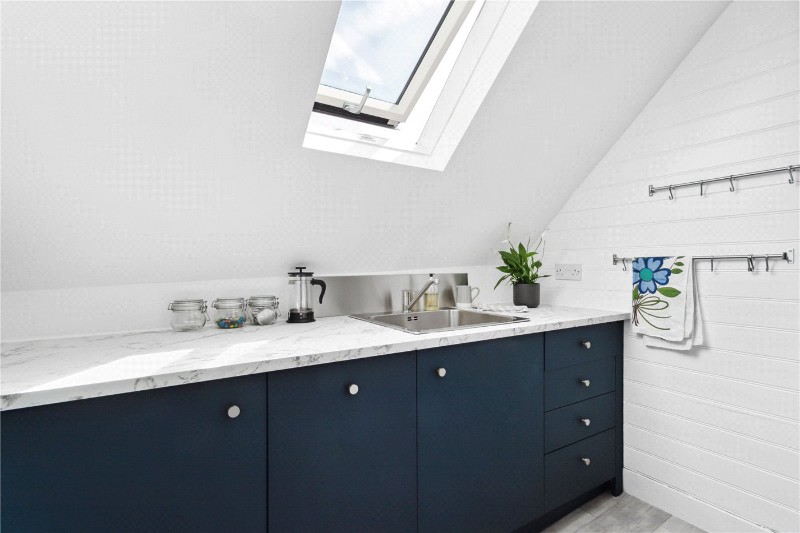 Endymion Road, London, N4