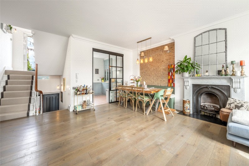 Warwick Avenue, London, W9
