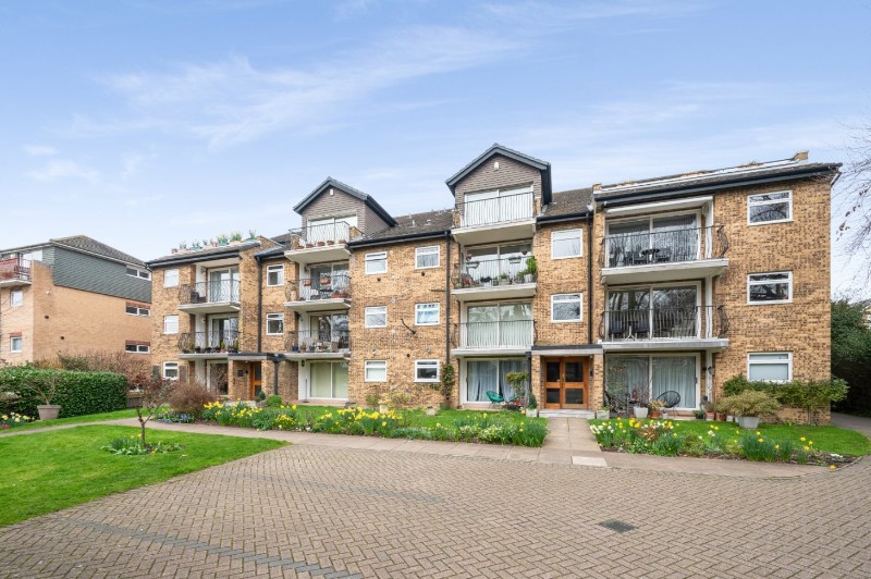 Overbury Avenue, Beckenham, BR3