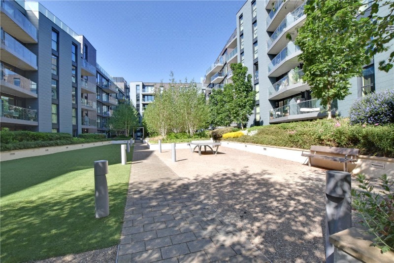 14 Hawthorne Crescent, Greenwich, London, SE10